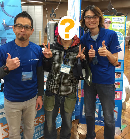 AirFlyエアフライ 鼻パッドなしスポーツサングラス 大物ゲスト登場?