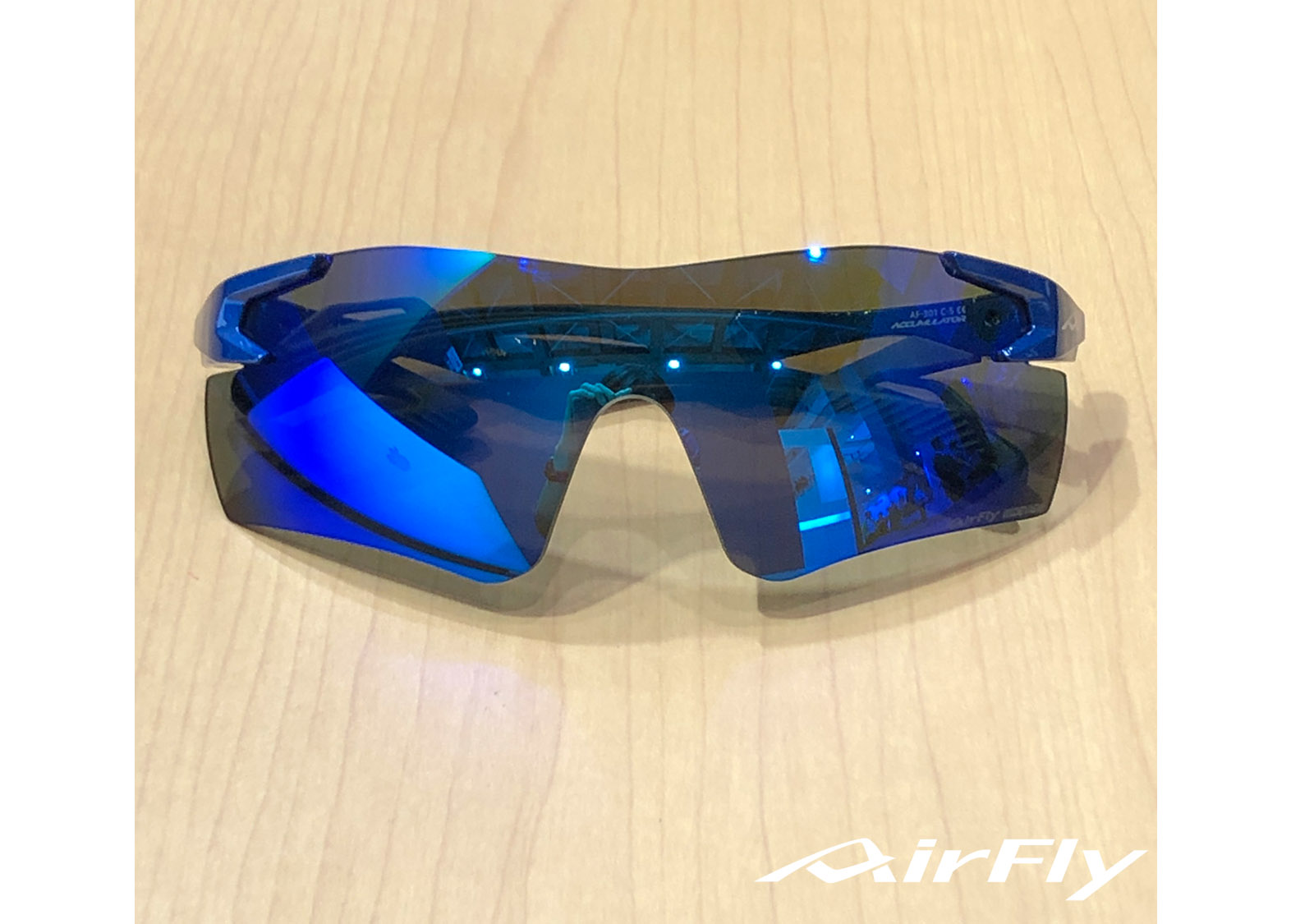 エアフライ AirFly 鼻パッドのないサングラス スポーツアイウェア IOFT 田中みな実さん ネオジン