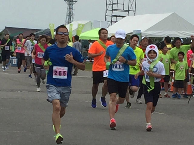 スポーツサングラス スポーツアイウェア エアフライ 芝政マラソン 走る リレーマラソン