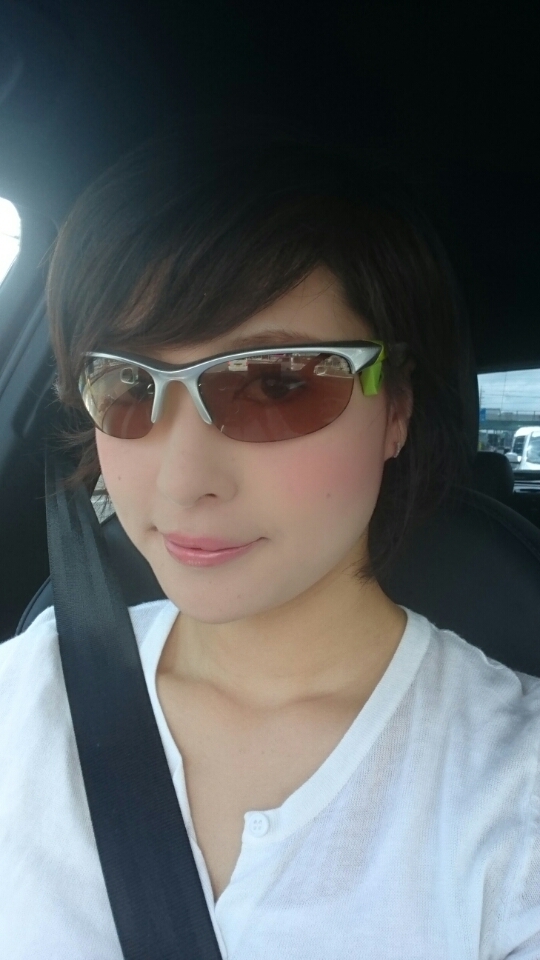岩瀬亜美さん MTサロン エアフライ愛用 AirFly スポーツサングラス