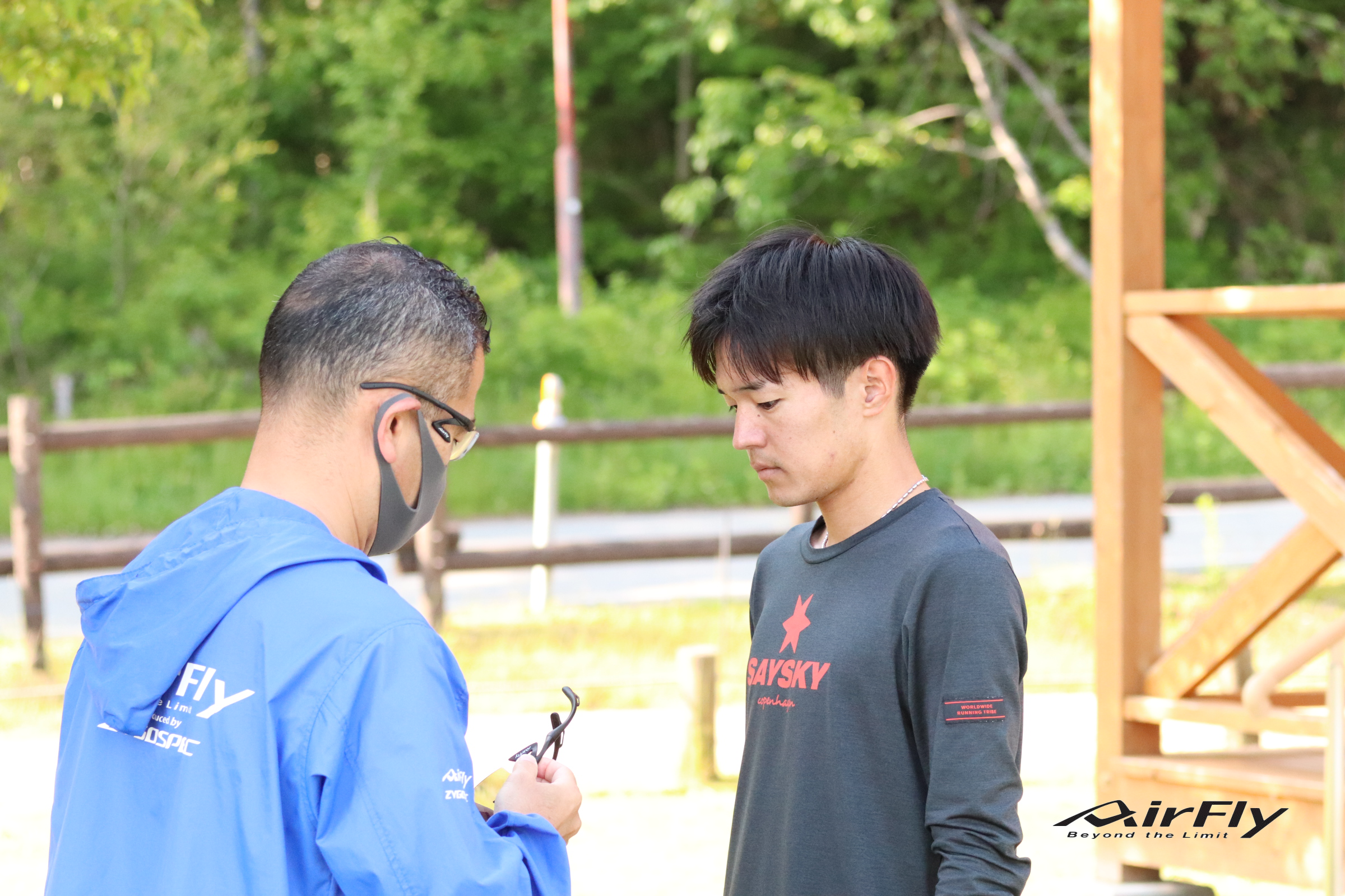 斉藤宏 ピロシがおすすめするエアフライ AirFly 炎のスポーツサングラス行商人